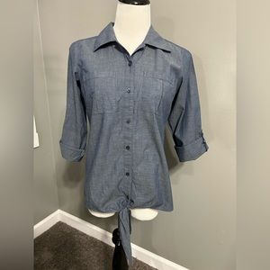 Loft women’s extra small tie up front shirt with roll‎ up sleeves denim color